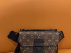 -聚云奢二手奢侈品黄金手表包包回收·中古店(中福城店)