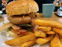 -HELLO 27 意面·沙拉·帕尼尼