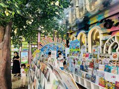 -钟书阁(松江泰晤士小镇店)