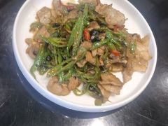 -川流不息·地道川菜·小龙虾(新松江路店)