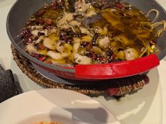-渝信川菜 · 川味家常菜(财富购物中心店)