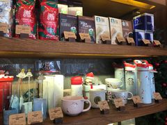 零售区-星巴克臻选(南京艾尚天地店)