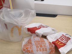 -麦当劳(七宝乐购店)