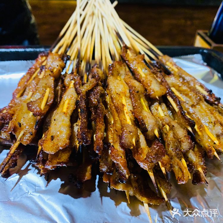 冰粉我喜欢，有颜值也好吃，肉烤的干