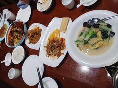 -郑庄脂渣海鲜楼(九水路店)