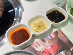 -洪氏嗨捞·广东猪肚鸡·椰子鸡火锅(西咸万象城店)