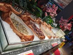 -釜御山海鲜烤肉火锅自助(新城市中心店)