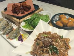 -悦得闲广式点心茶楼(蓝鲸世界店)