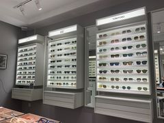 -目艮眼镜SHOWROOM(品牌集合店)