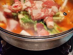 部队年糕澳洲肥牛火锅-花腰餐吧Bistro烧烤 傣味(传媒大学店)