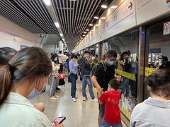 -龙溪路(地铁站)
