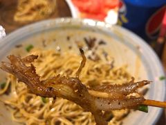 猪鼻筋-蜀签寻宜宾烧烤·精酿