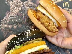 -麦当劳(假日广场店)