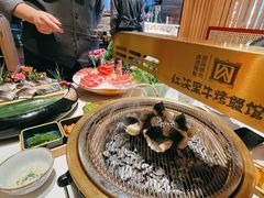烤活鳗鱼-红沃鳗鱼黑牛烤肉店(不老街店)
