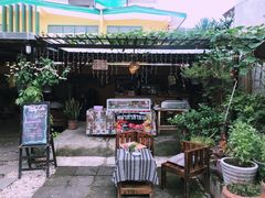 -Tikky Cafe