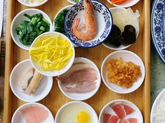 -榴乡缘云南蒙自菊花过桥米线
