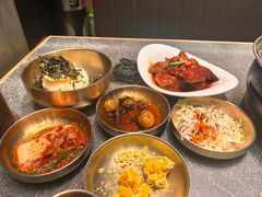 -草家酱蟹炭火烤肉店(珲春南路二店)