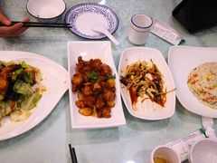 -六和聚传统烤鸭.天津菜(和平店)