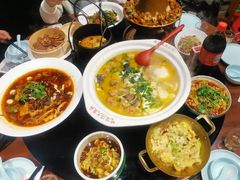 -川流不息·地道川菜·小龙虾(新松江路店)