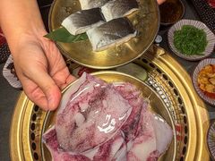 -铭牛烧肉·和牛海鲜自助(高新月牙湖店)