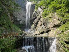 -燕子河大峡谷天坑仙境
