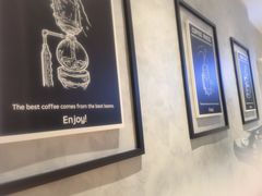 -瑞幸咖啡(共和世家财院路店)