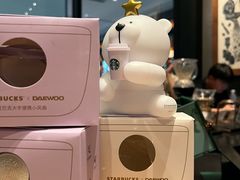 -星巴克(杭州湖滨银泰E区店)