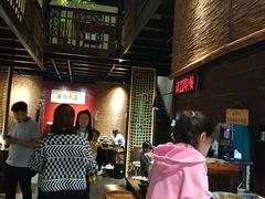 大堂-八月美食小馆(银泰城总店)