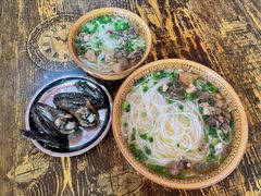 -正宗李家土鸡米线店