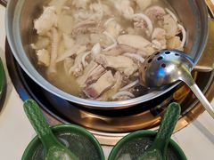 养颜菌菇文昌鸡汤-润园四季椰子鸡火锅(南山海岸城店)