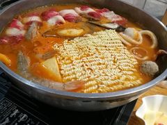 -辛明堂洞韩式芝士年糕火锅(万达店)