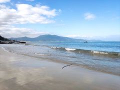 -邻岸海景民宿(南澳杨梅坑店)