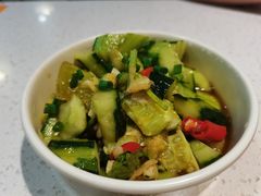 捞汁黄瓜-楚媚娘炭火蛙锅(宽厚里店)