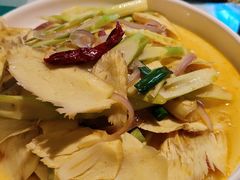 -天山醉美辣子鸡(文艺路店)