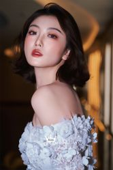 点击看大图 -艾拉·女王婚纱礼服馆