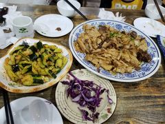 -壹阁胡羊焖饼(特色小吃街店)