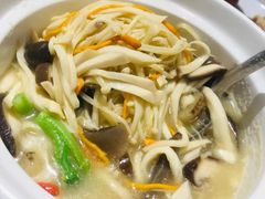 -赶海部落海鲜城(海阳路店)