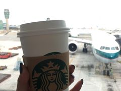 特浓咖啡鲜奶抹茶-星巴克(香港国际机场44号闸店)