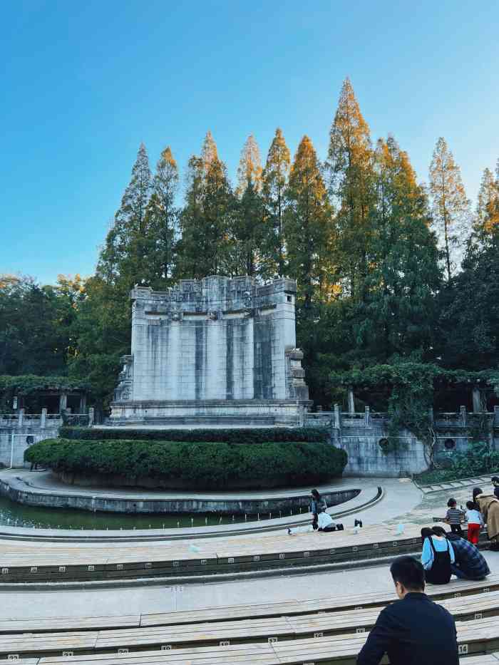 音乐台-"去钟山风景区,如果选在了节假日,大可不必."-大众点评移动版