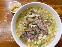 牛肉泡馍-刘信牛羊肉泡馍小炒(回民街店)