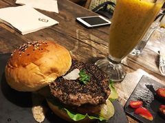 -HIGH FIVE哈福手工汉堡(桂林路店)