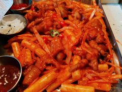 辣炒无骨鸡抓-一米鸡肉创意韩餐(五山店)