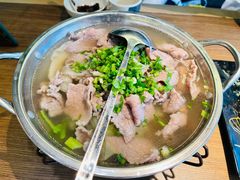 -肖四女乐山跷脚牛肉(世博源店)