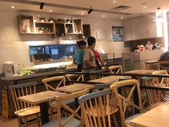 大堂-满记甜品(巴黎春天宝山店)