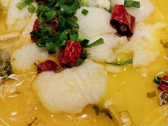 -渝是乎酸菜鱼(龙旗购物中心店)