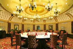 点击看大图 -金庭庄园酒店彩虹厅