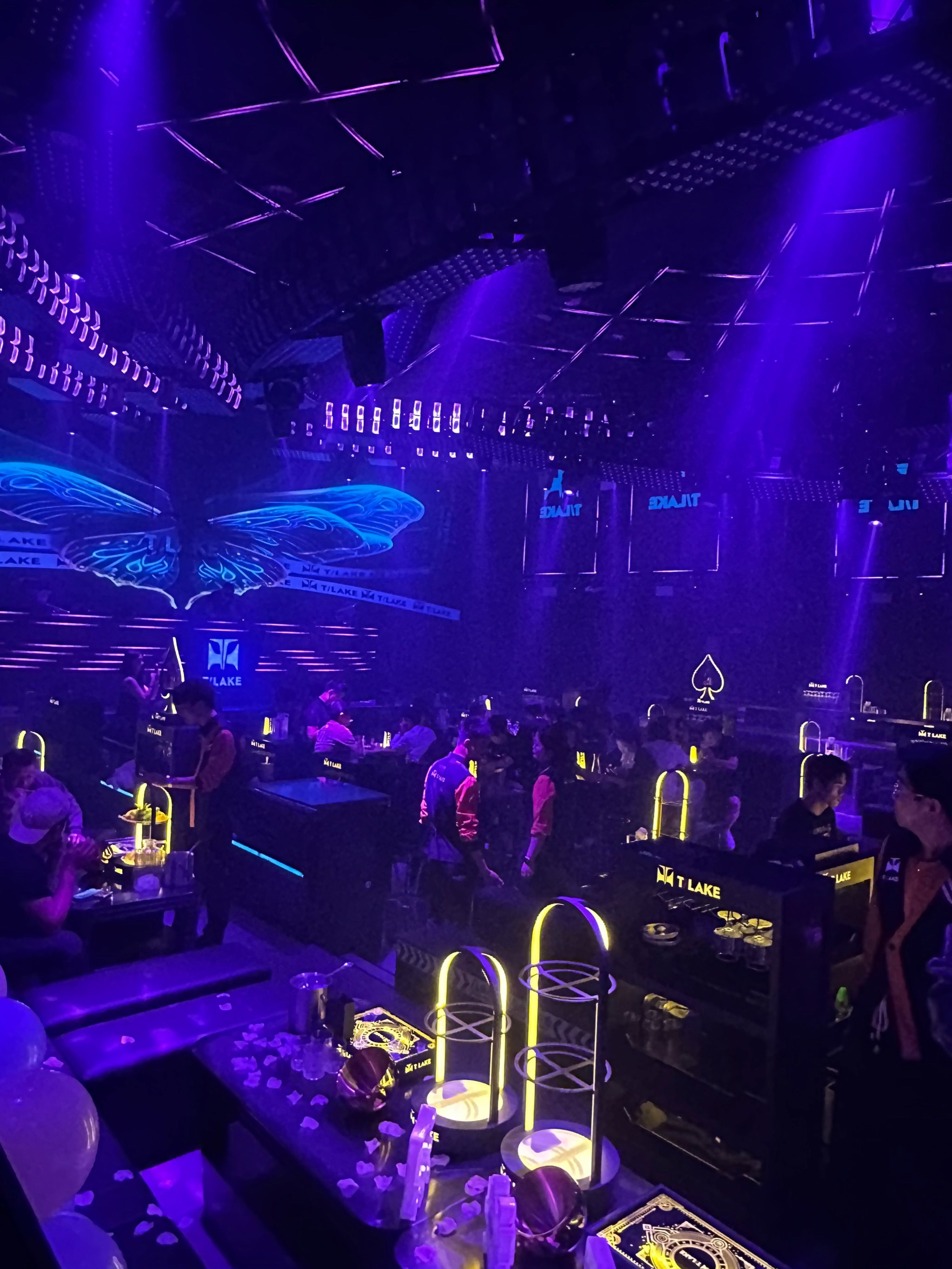 吴江夜生活天花板被我找到了!