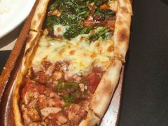 四季皮塔饼-Efes Turkish & Mediterranean Cuisine 艾菲斯餐厅(陆家嘴店)