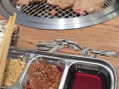 -明洞阿姨·韩式酱蟹烤肉·创意料理(三元桥店)