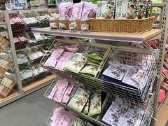 -茶颜悦色(嘉顿一楼吉时赏味游园会店)